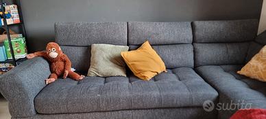 Divano semi nuovo ad Elle
