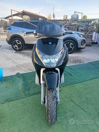 Beverly 200