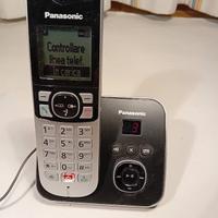 Telefono Panasonic Cordless con caricatore.