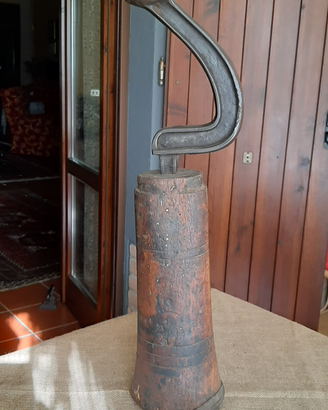 Incudine da ciabattino in legno e ferro battuto