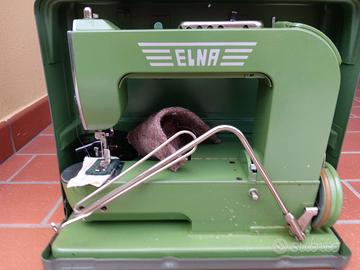 macchina da cucire marcata ELNA