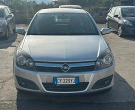 Opel Astra 1.6 105cv 5P UN PROPRIETARIO NUOVA