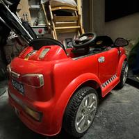 Auto elettrica per bambini