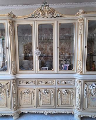 vetrina in stile barocco veneziano 