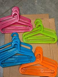 34 stampelle rosa blu verdi grucce plastica bambin