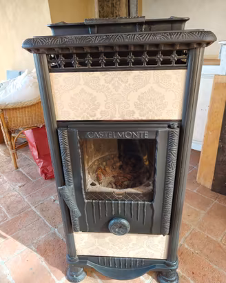 Stufa a legna Castelmonte SARA con FORNO + Tubi
