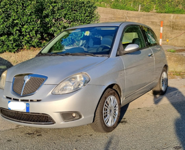 Lancia y 1.2 8v 69 cv 2007