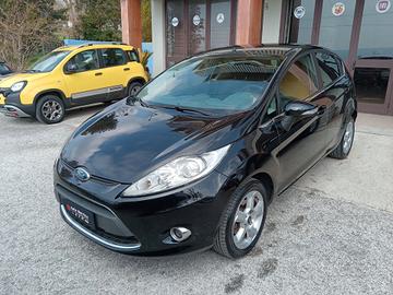 Ford Fiesta 1.4 TDCI 68CV TITANIUM NUOVISSIMA