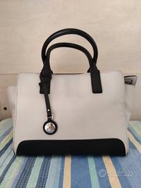 Borsa a mano Armani Jeans – Bianco e Nero