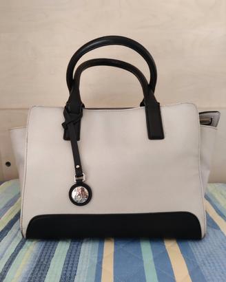 Borsa a mano Armani Jeans – Bianco e Nero