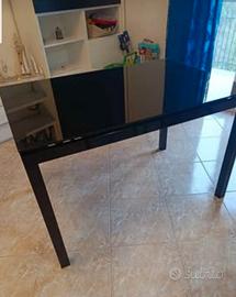tavolo rettangolare nero