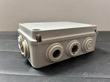Scatole di derivazione elettriche