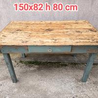 vecchio tavolo da osteria restaurato in abete