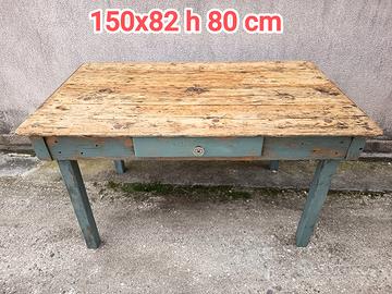 vecchio tavolo da osteria restaurato in abete