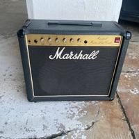 Amplificatore e chitarra vintage