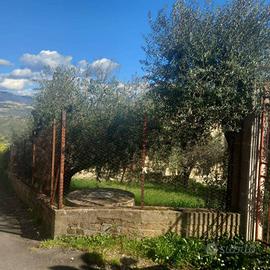 Terreno di 700 m² a Mentana