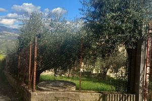 Terreno di 700 m² a Mentana