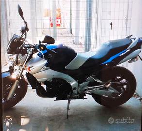 Suzuki GSR 600