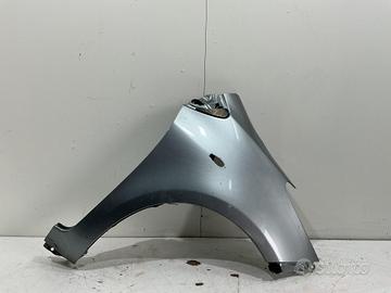 PARAFANGO ANTERIORE DESTRO TOYOTA Yaris Serie 5381