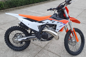 Ktm 300 sx 2t 2 tempi cross 2023 39 ore perfetta