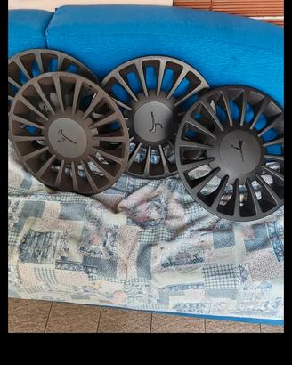 4 copricerchi lancia ypislon da 15 tutto 25 euro 