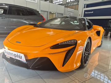 MCLAREN Artura Artura