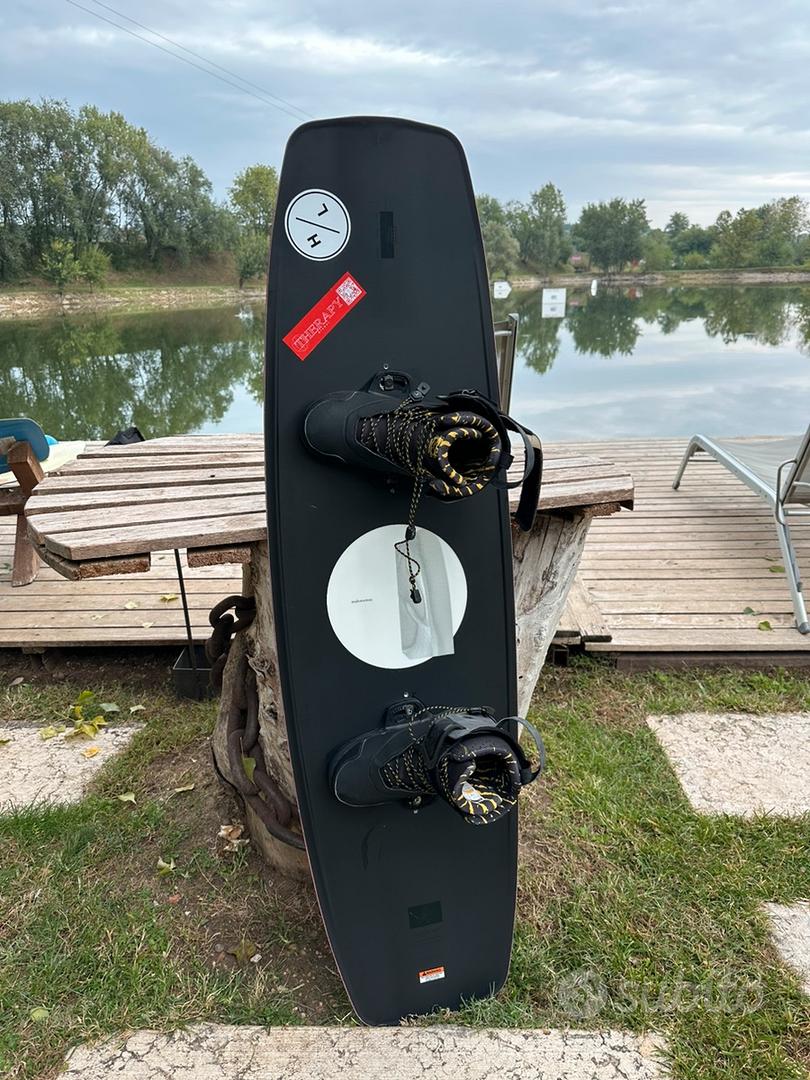 Tavola Wakeboard Hyperlite pleasure 2022 Sports In vendita a Verona