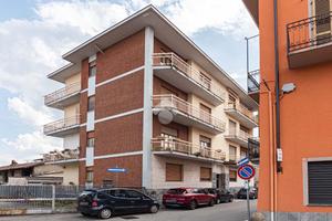 3 LOCALI A NOLE