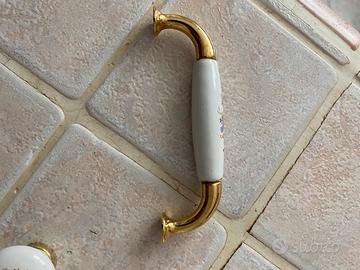 Maniglie e pomelli per cucina