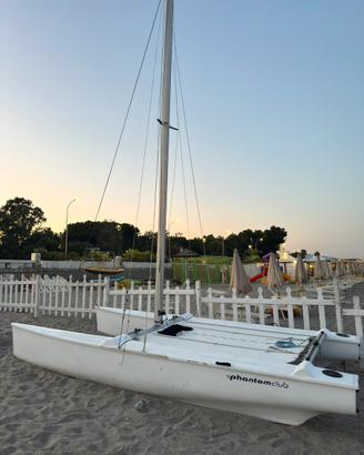 Catamarano Phantom Club 18
