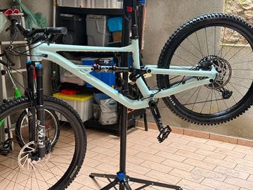 MTB SPECIALIZED STATUS 160