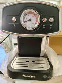 Macchina da caffè e cappuccino 