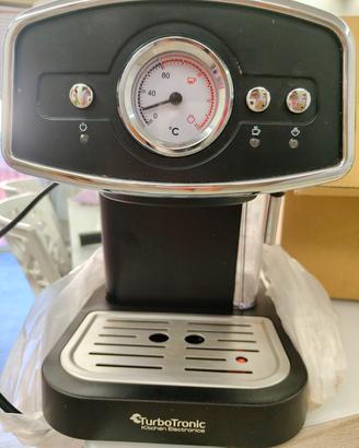 Macchina da caffè e cappuccino 