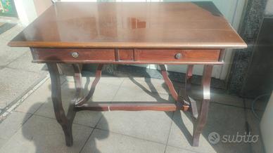 tavolo scrittoio in noce in perfette condizioni 