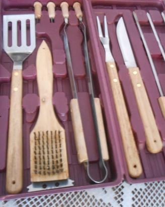 Barbecue attrezzi griglia