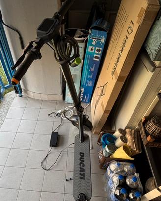 Monopattino elettrico Ducati PRO II PLUS