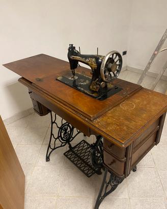 Macchina da cucire singer