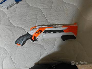 Pistola Nerf roughcut 2x4