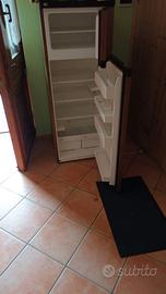 Regalasi intero lotto di mobili