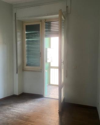 A Grosseto  8 finestre e 3 portafinestra in legno