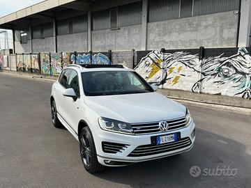 Volkswagen Touareg 3.0 R line
