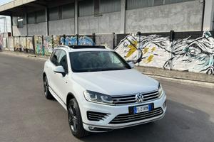 Volkswagen Touareg 3.0 R line