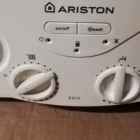 Caldaia Ariston Egis 24 FF pannello frontale