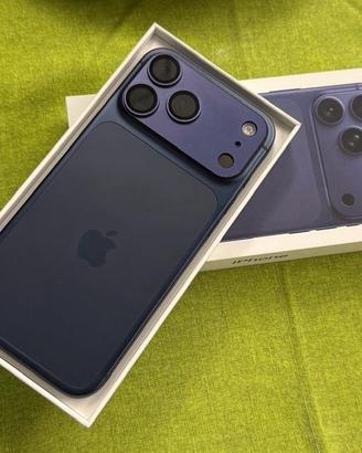 IPHONE 17 PRO MAX 2 TB BLU PROFONDO COME NUOVO