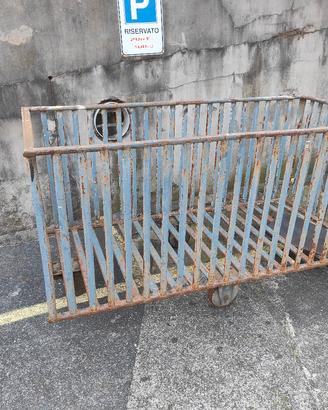 Carrello robusto in ferro