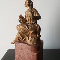 Statuetta antica in bronzo dorato.Fortuna