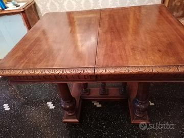 Tavolo antico allungabile