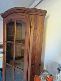 angoliera in legno 