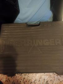 pedal board behringer