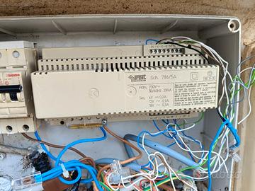 alimentatore  per citofoni 